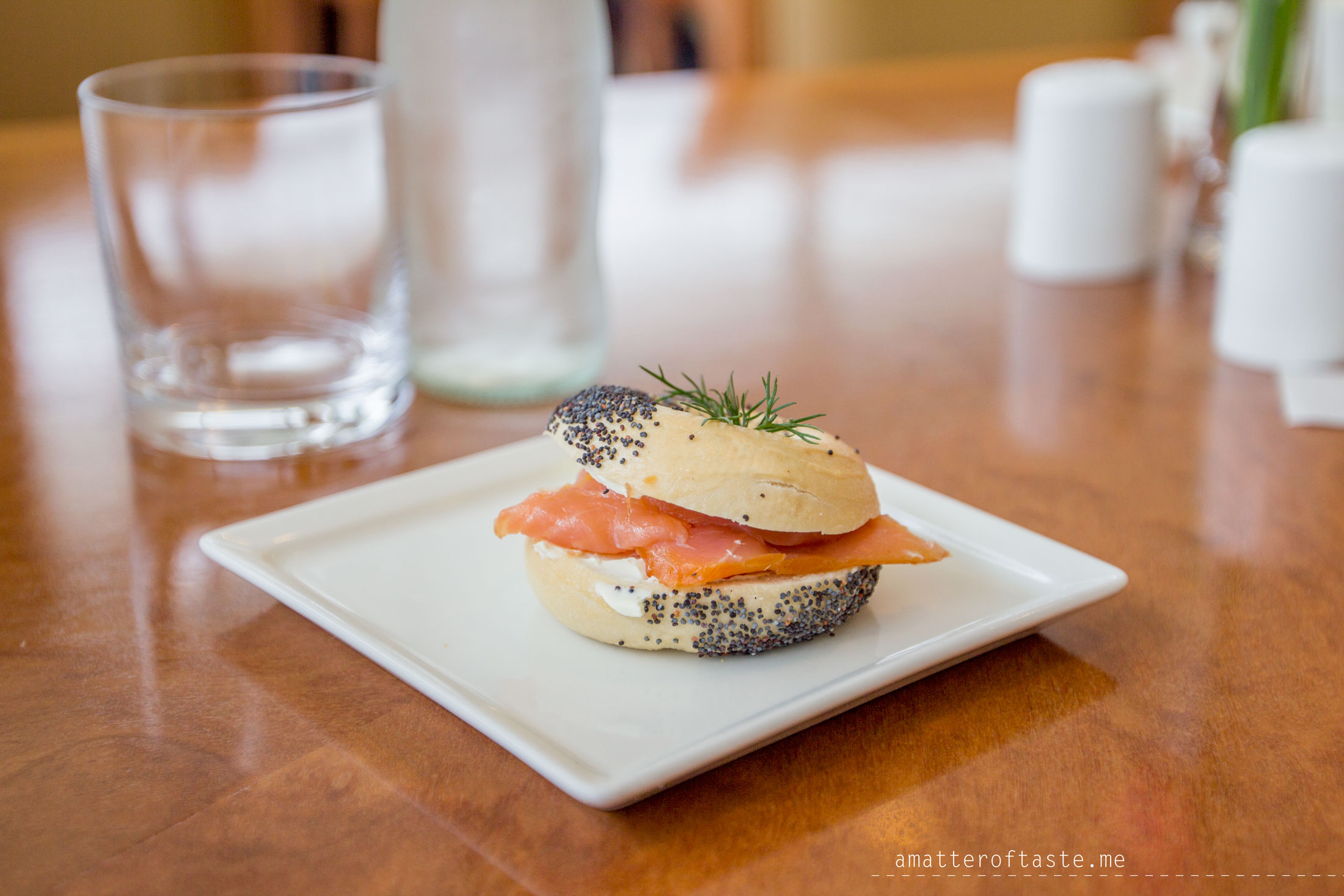 emirates A380 and brisbane lounge experience