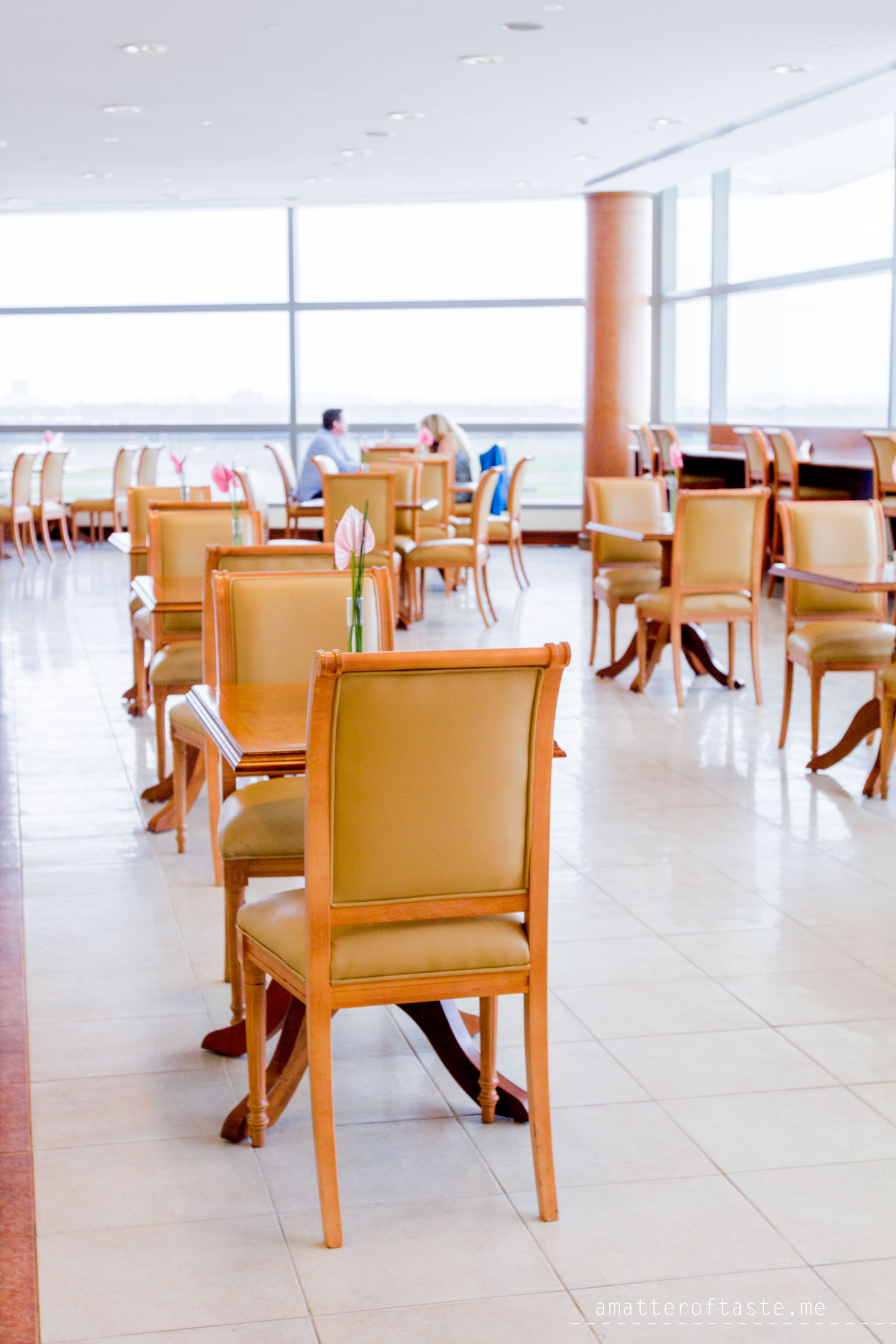 emirates A380 and brisbane lounge experience